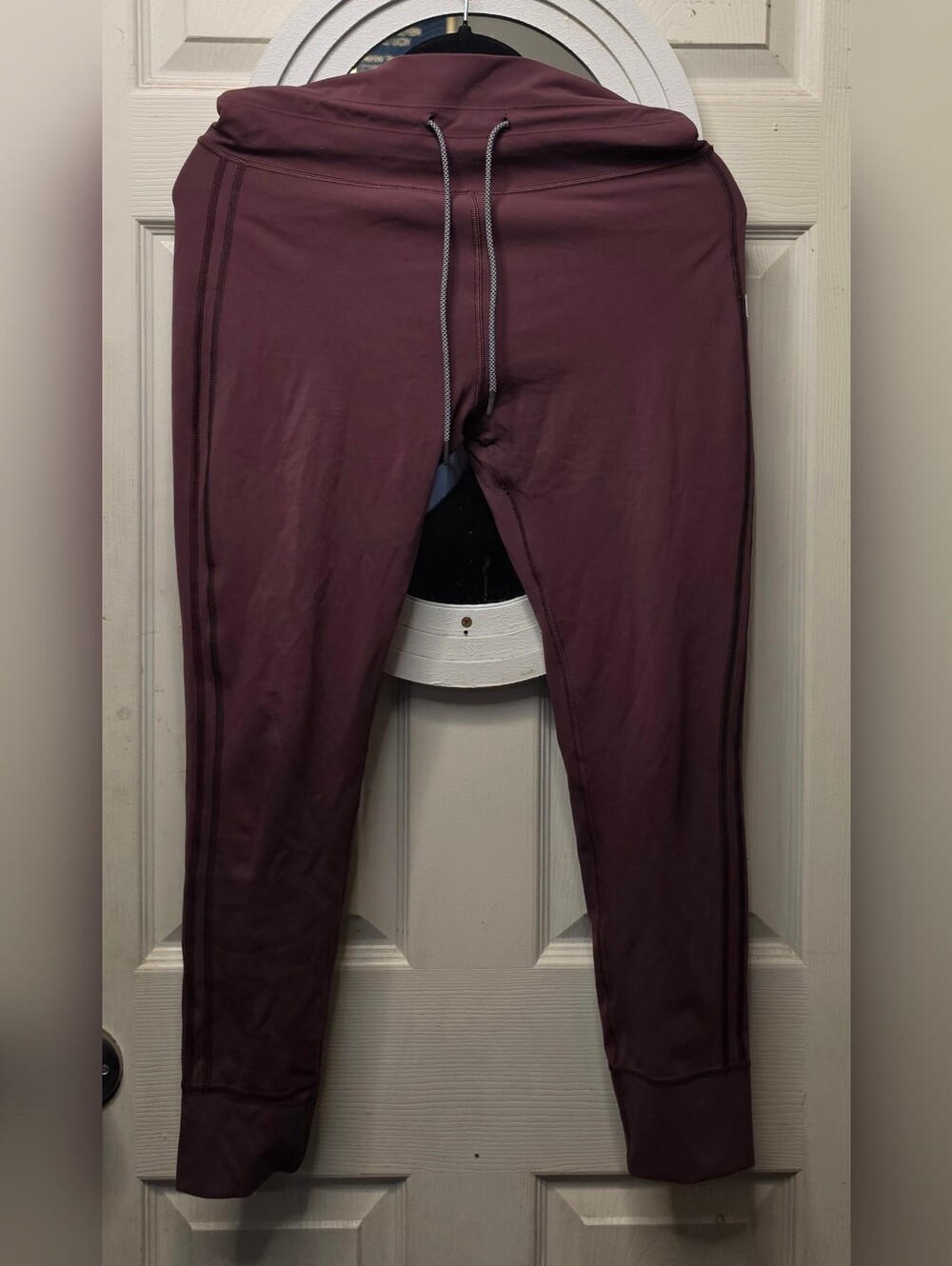 Vuori Women's Jogger Leggings in Mauve